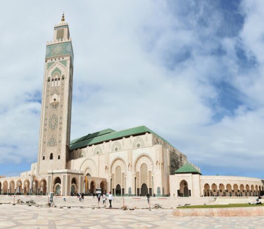 Kazablanka: İkinci Dünya Savaşının Gölgesinde Umudun Limanı