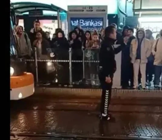 ÇÖZÜM SÜRECİNİ ELEŞTİREN TRAFİK POLİSİ GÖREVDEN UZAKLAŞTIRILDI