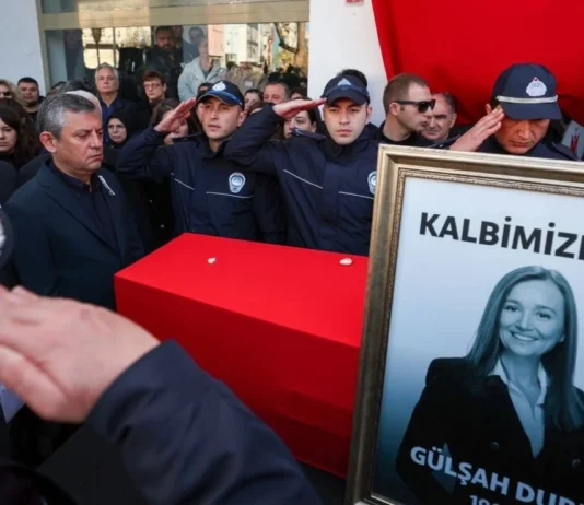 MANİSA, BAŞKANINI UĞURLADI