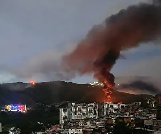 ABD “VENEZUELA”YA” SALDIRDI MADURO VE AİLESİ OPERASYONLA ABD’NİN ELİNE GEÇTİ
