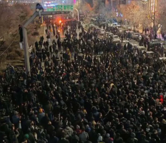 İRAN’DA PROTESTOLAR BÜYÜDÜ CAN KAYBI SAYISI 116’YA YÜKSELDİ