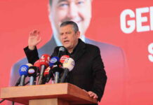 ÖZGÜR ÖZEL ÇAREYİ UZLAŞMADA GÖRÜYOR