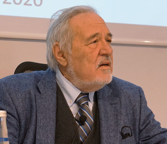 İLBER ORTAYLI HAYATINI KAYBETTİ