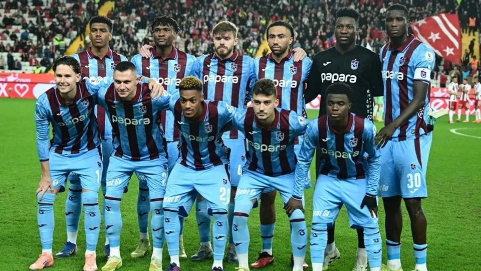 BEŞİKTAŞ'I MAĞLUP EDEN TRABZONSPOR'UN İLK 11 GÖRSELİ