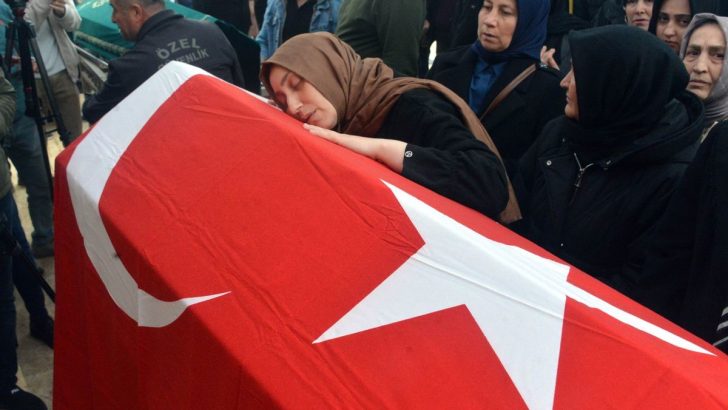 KAHRAMANMARAŞ'TA GERÇEKLEŞEN OKUL SALDIRISINDA HAYATINI ALMİNA'NIN CENAZESİ