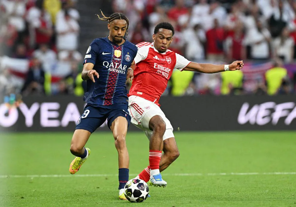 UEFA ŞAMPİYONLAR LİGİ FİNALİ
PSG ARSENAL MAÇ GÖRSELİ